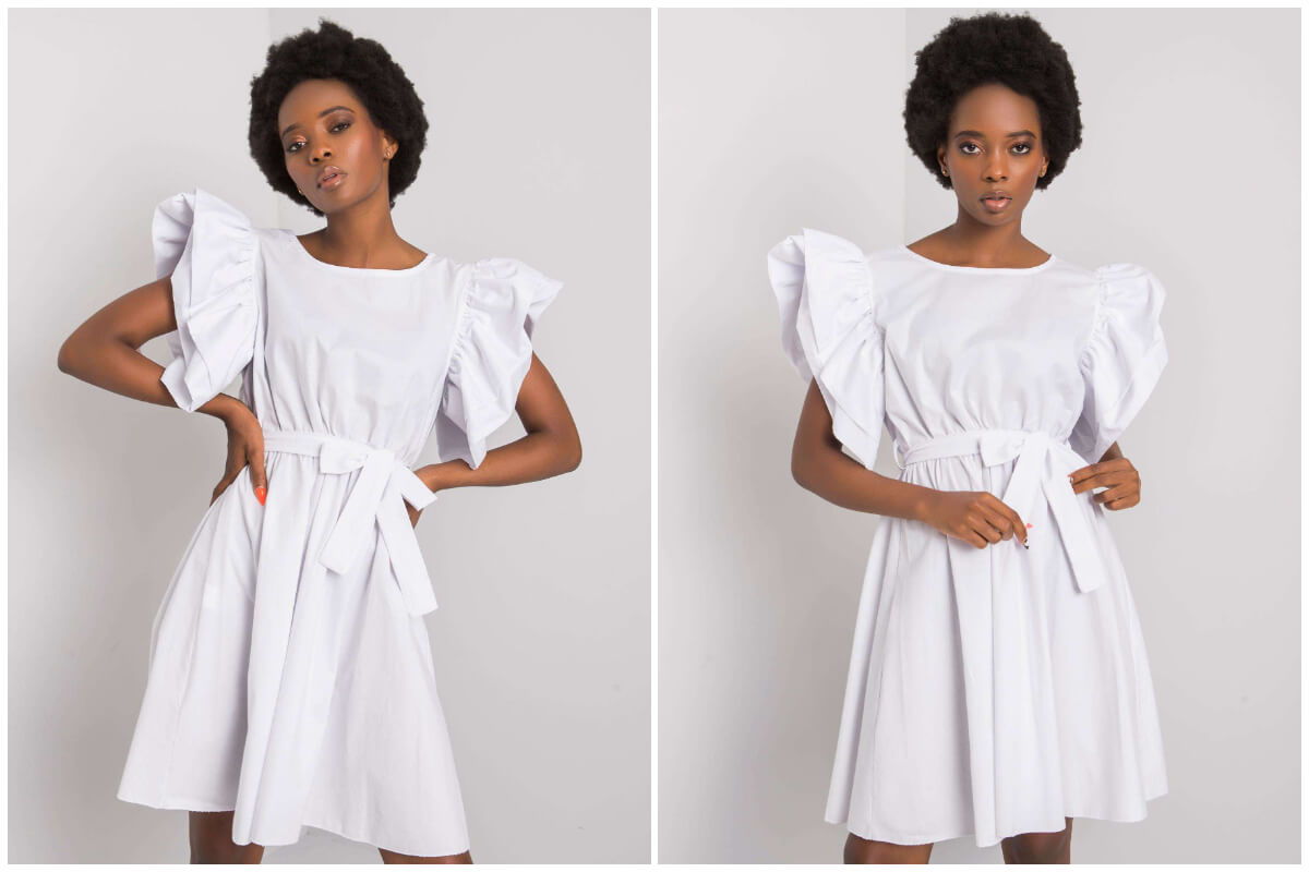 Stylizacje damskie na lato - biała rozkloszowana sukienka mini z bufiastymi rękawami